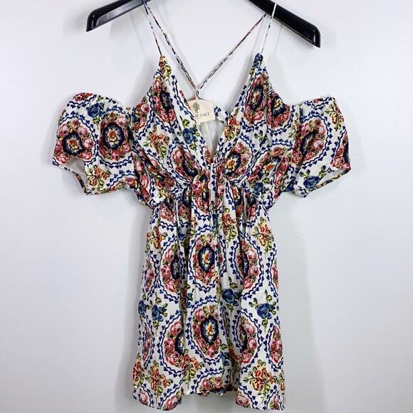 The Jetset Diaries Bella cold shoulder floral dress size Small - Picture 2 of 8